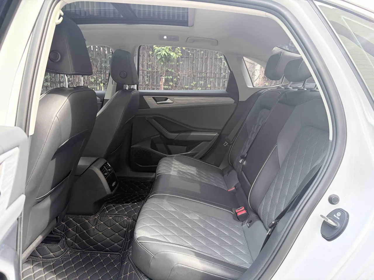 Volkswagen 2023 Sagitar 1.5TSI 300TSI Exceed Edition Automatic 4