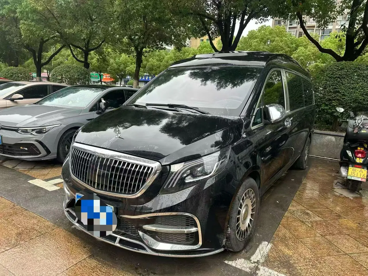 Открыть галерею: Mercedes Benz 2020 Vito 2.0T Elite Edition 7-seat Automatic Gear
