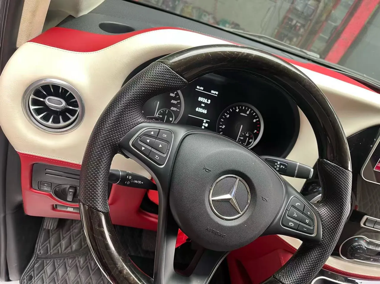 Mercedes Benz 2020 Vito 2.0T Elite Edition 7-seat Automatic Gear 3