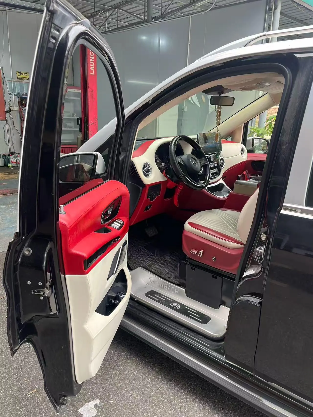 Mercedes Benz 2020 Vito 2.0T Elite Edition 7-seat Automatic Gear 4