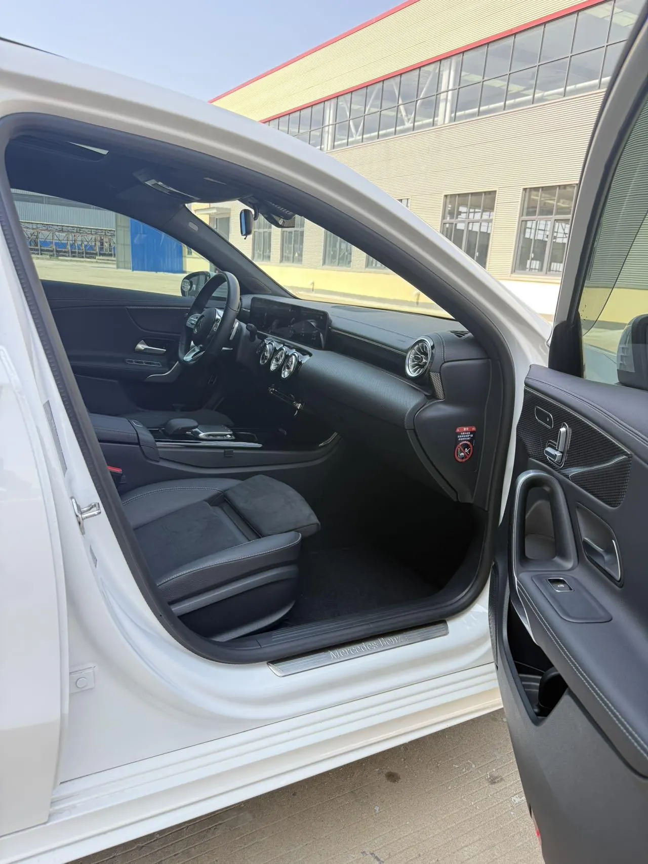 Mercedes Benz Class A 2022 A 200 L 1.3T Fashion (Change 3) Automatic 7