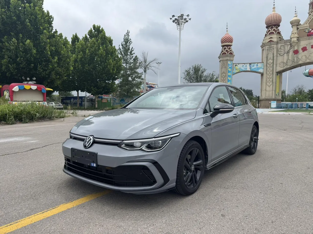 Volkswagen 2023 Golf 8 R-Line 1.4TSI 280TSI Lite Automatic - View 1