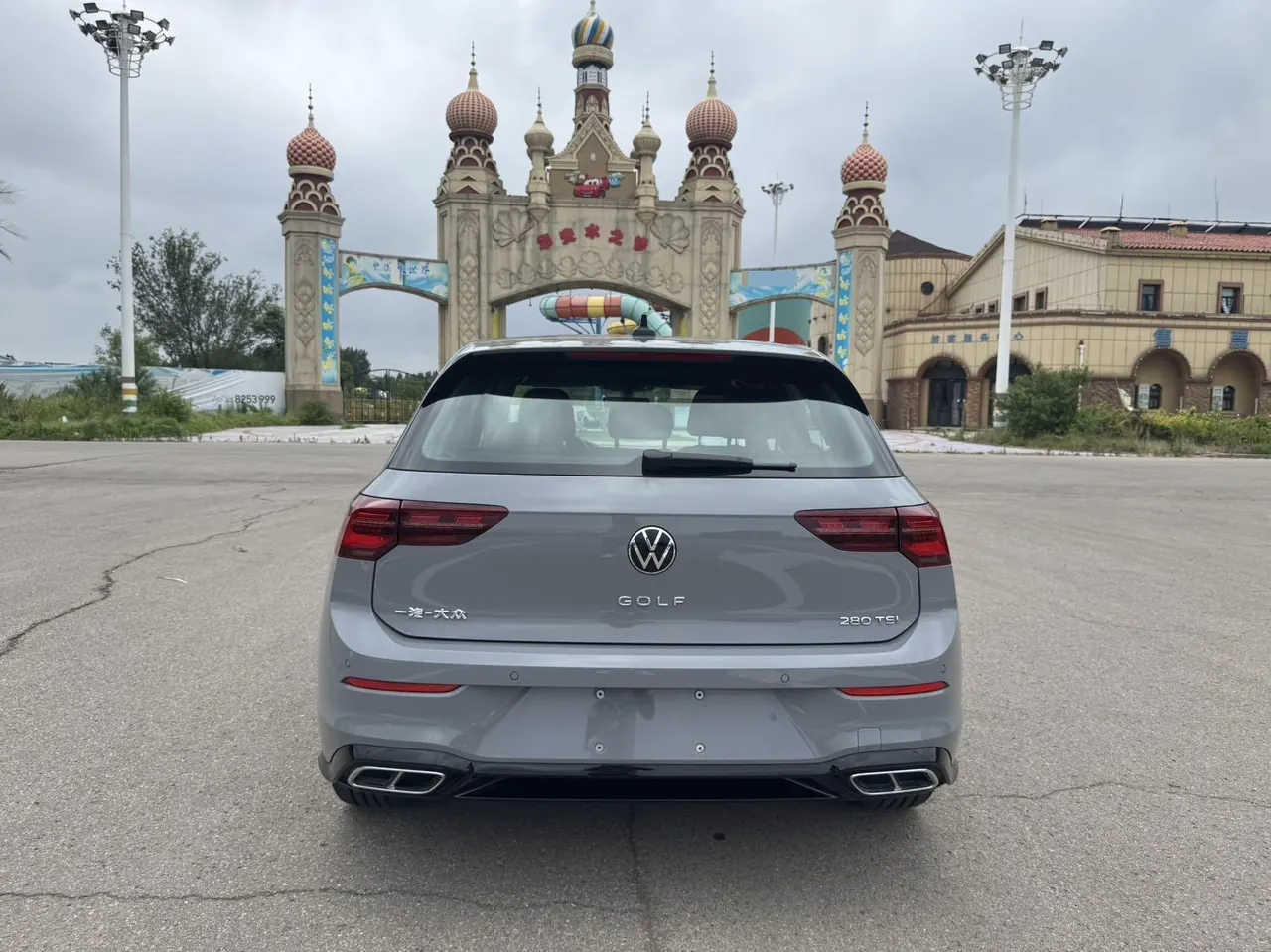 Volkswagen 2023 Golf 8 R-Line 1.4TSI 280TSI Lite Automatic 7