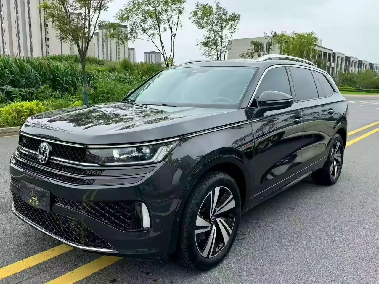 Volkswagen 2023 model tour R-Line 2.0TSI 380TSI four-wheel drive parade version automatic gear - View 1