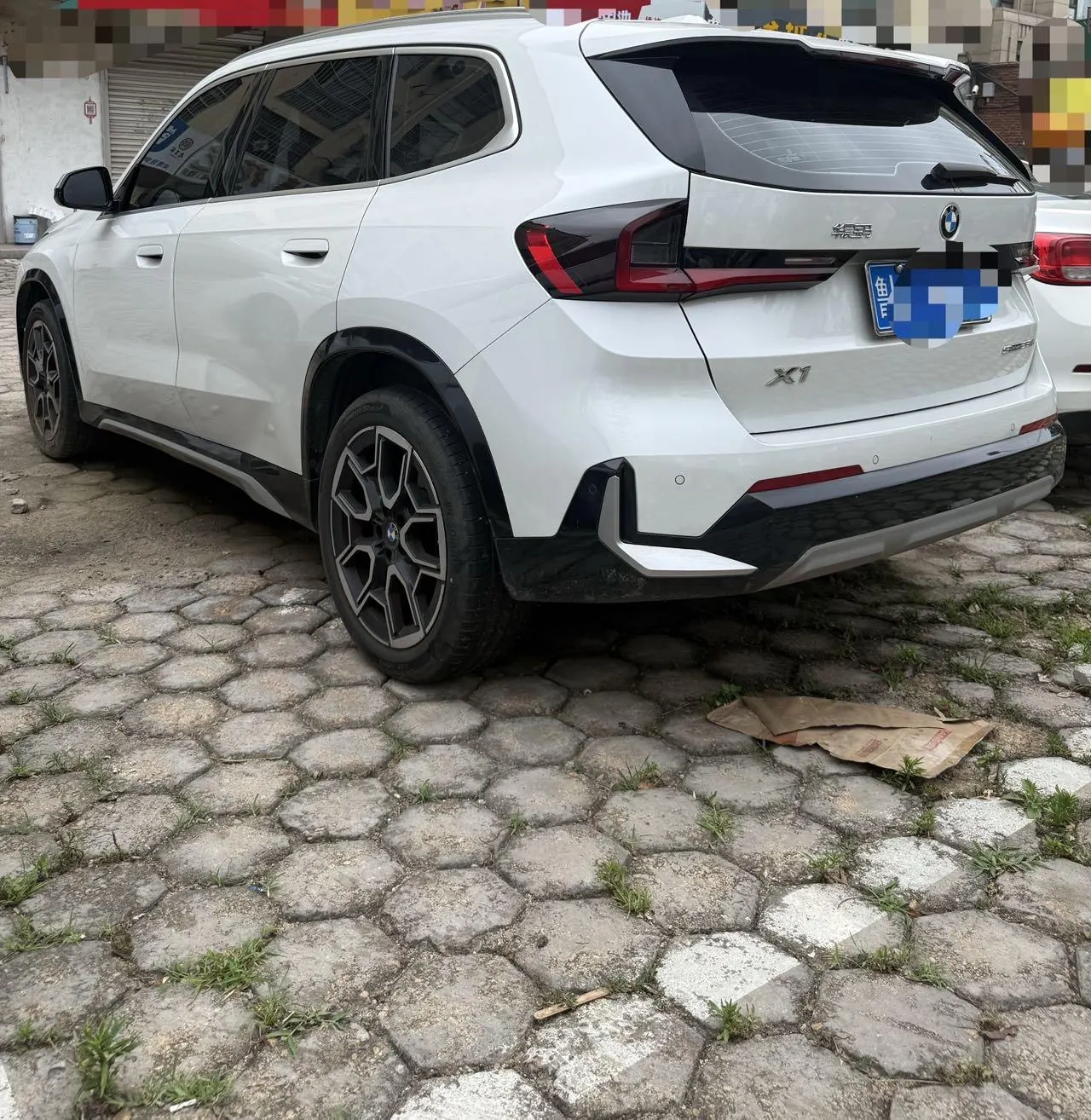 BMW 2023 X1 sDrive25Li 2.0T X design set automatic gear 4