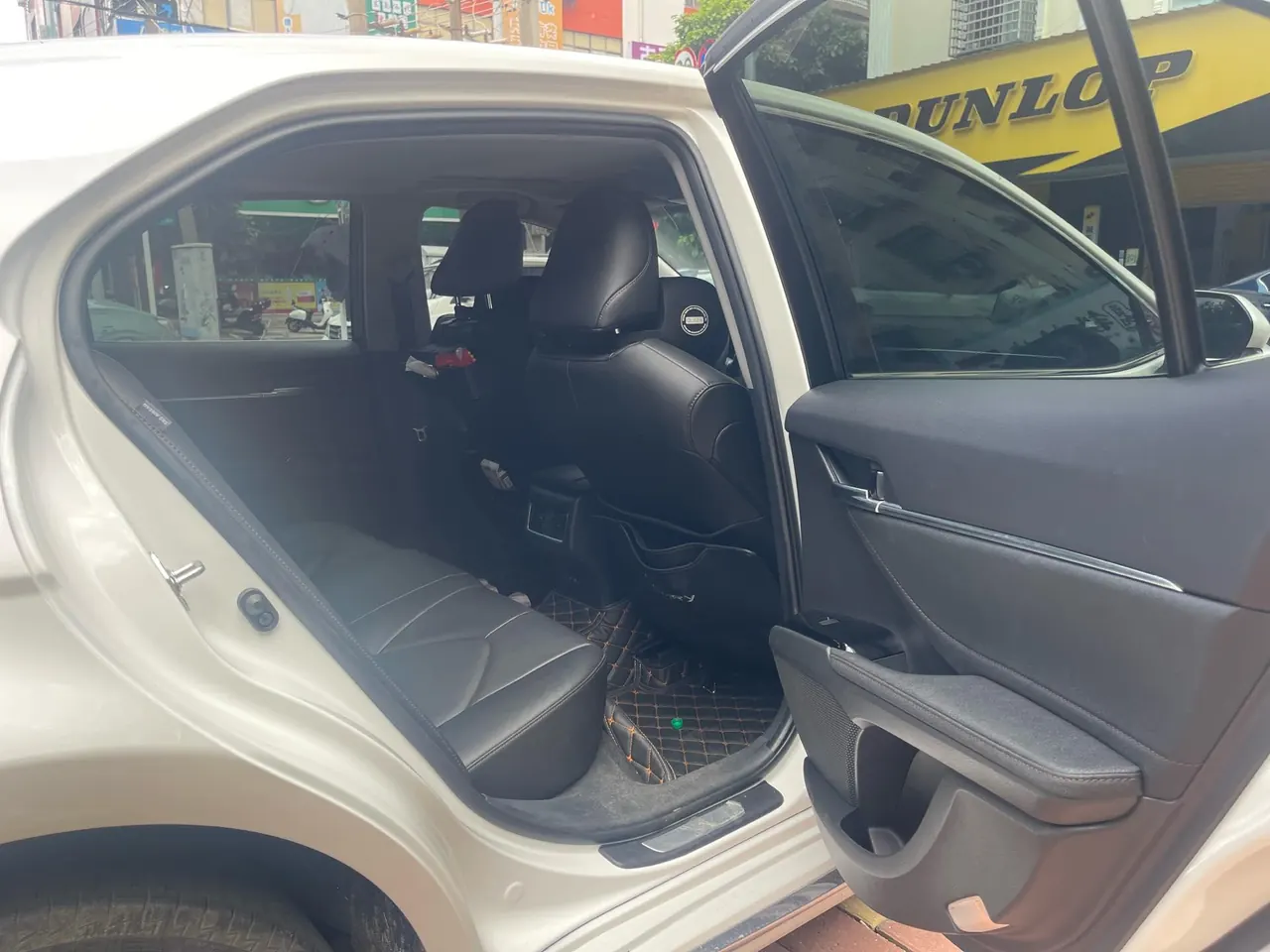 Toyota 2023 Camry 2.0G Stepless Deluxe Edition Automatic Gear 8