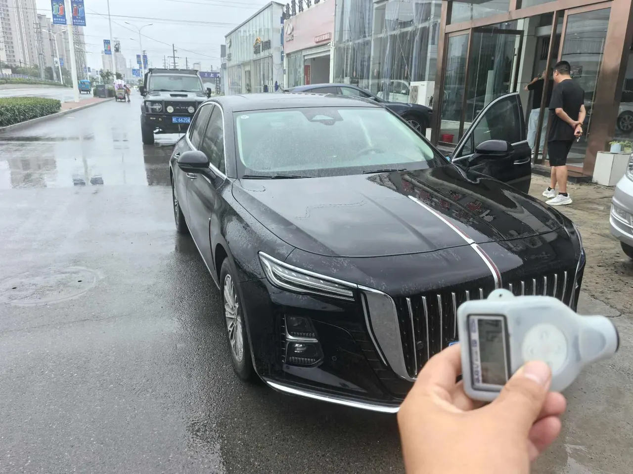 HongQi 2023 H5 2.0T Zhilian Qi Chang Edition Automatic Gear 2