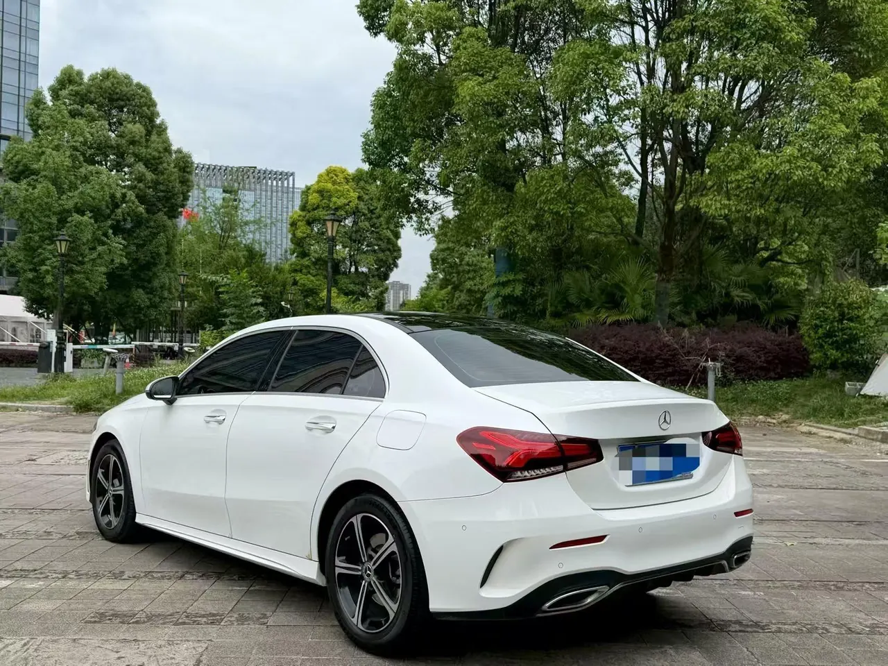 Mercedes Benz Class A 2022 A 200 L 1.3T Fashion (Change 3) Automatic 4