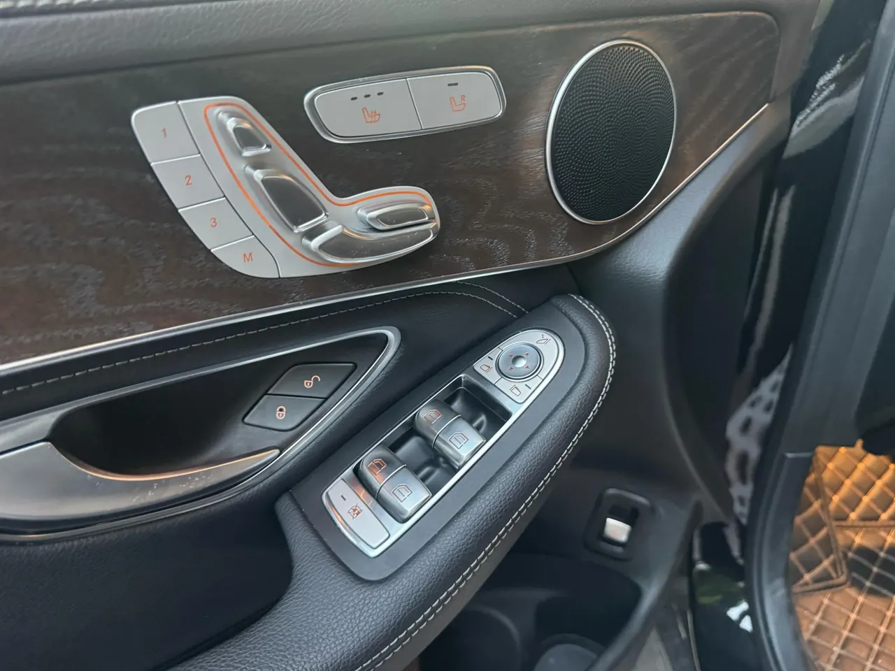 Mercedes Benz 2020 GLC 300 L 4MATIC 2.0T Dynamic Automatic 6