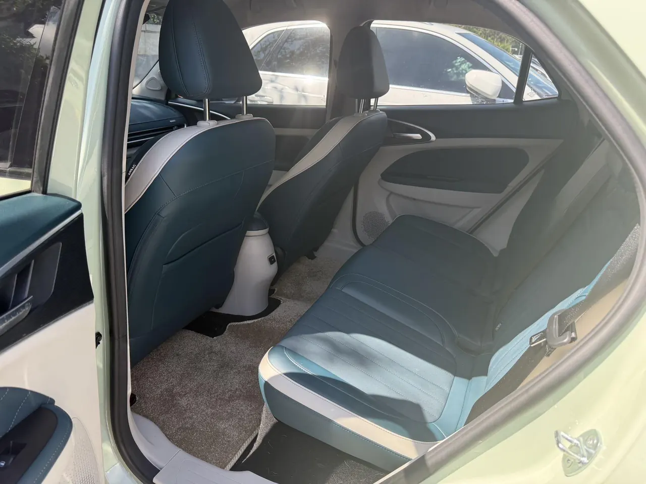Ora 2022 Good Cats 400km Standard Endurance Luxury Ternary Lithium Automatic Gear 5