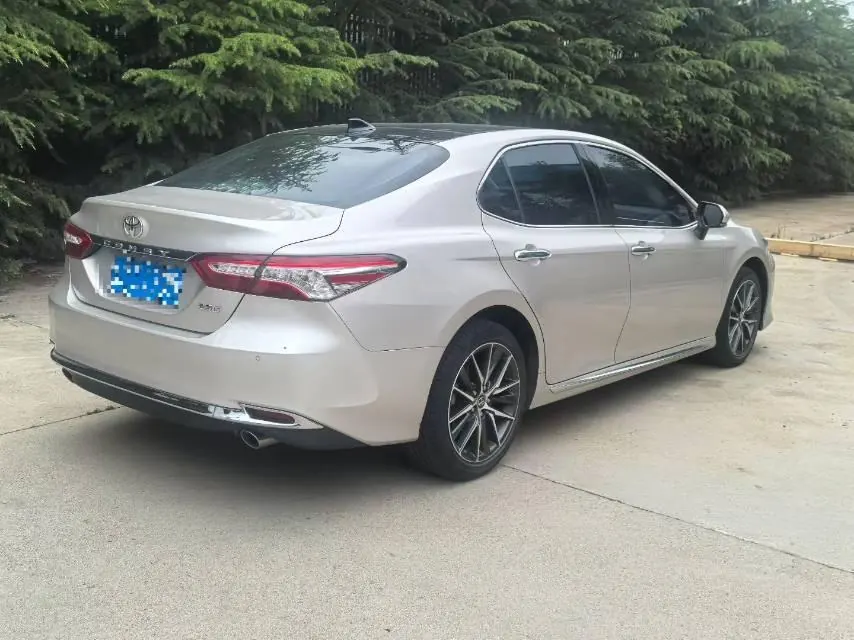 Toyota 2021 Camry 2.5G Deluxe Edition Automatic Gear 3