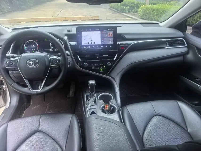 Toyota 2021 Camry 2.5G Deluxe Edition Automatic Gear 6
