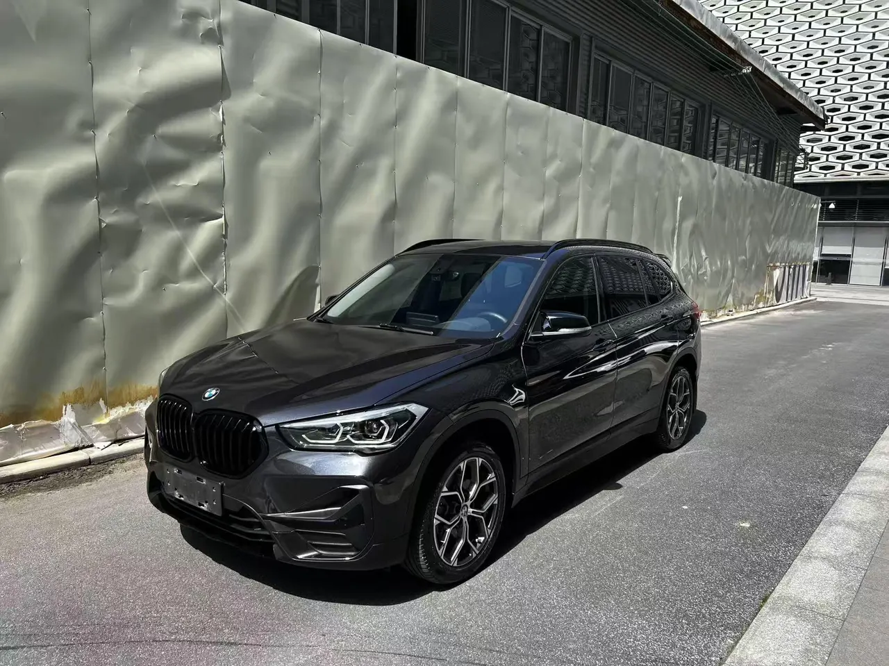 BMW 2022 X1 sDrive25Li 2.0T Leading Automatic Gear - View 1