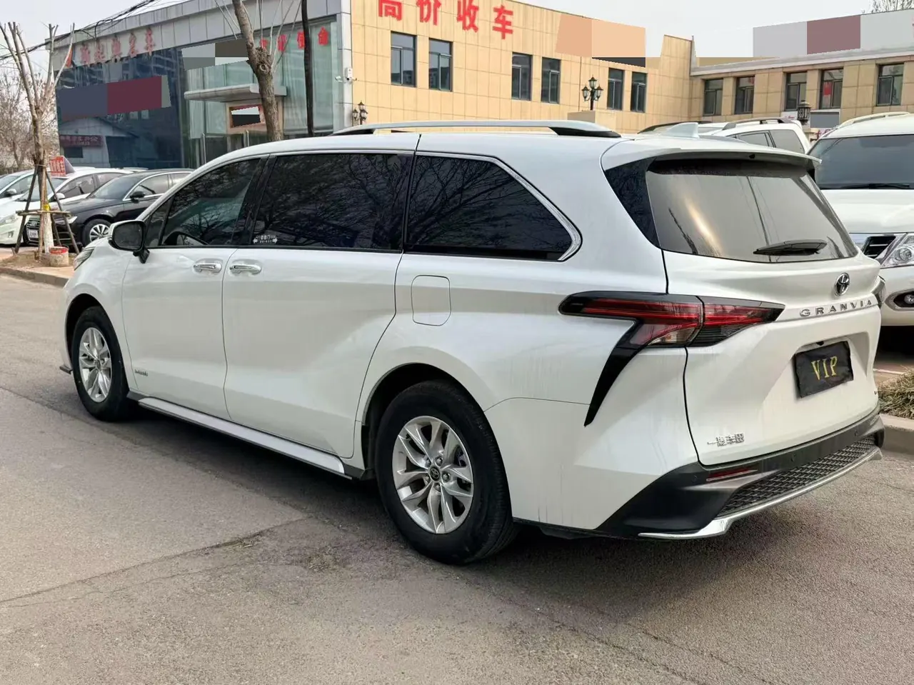 Toyota 2023 Grevia HYBRID 2.5 Stepless Comfort Edition Automatic Transmission 9