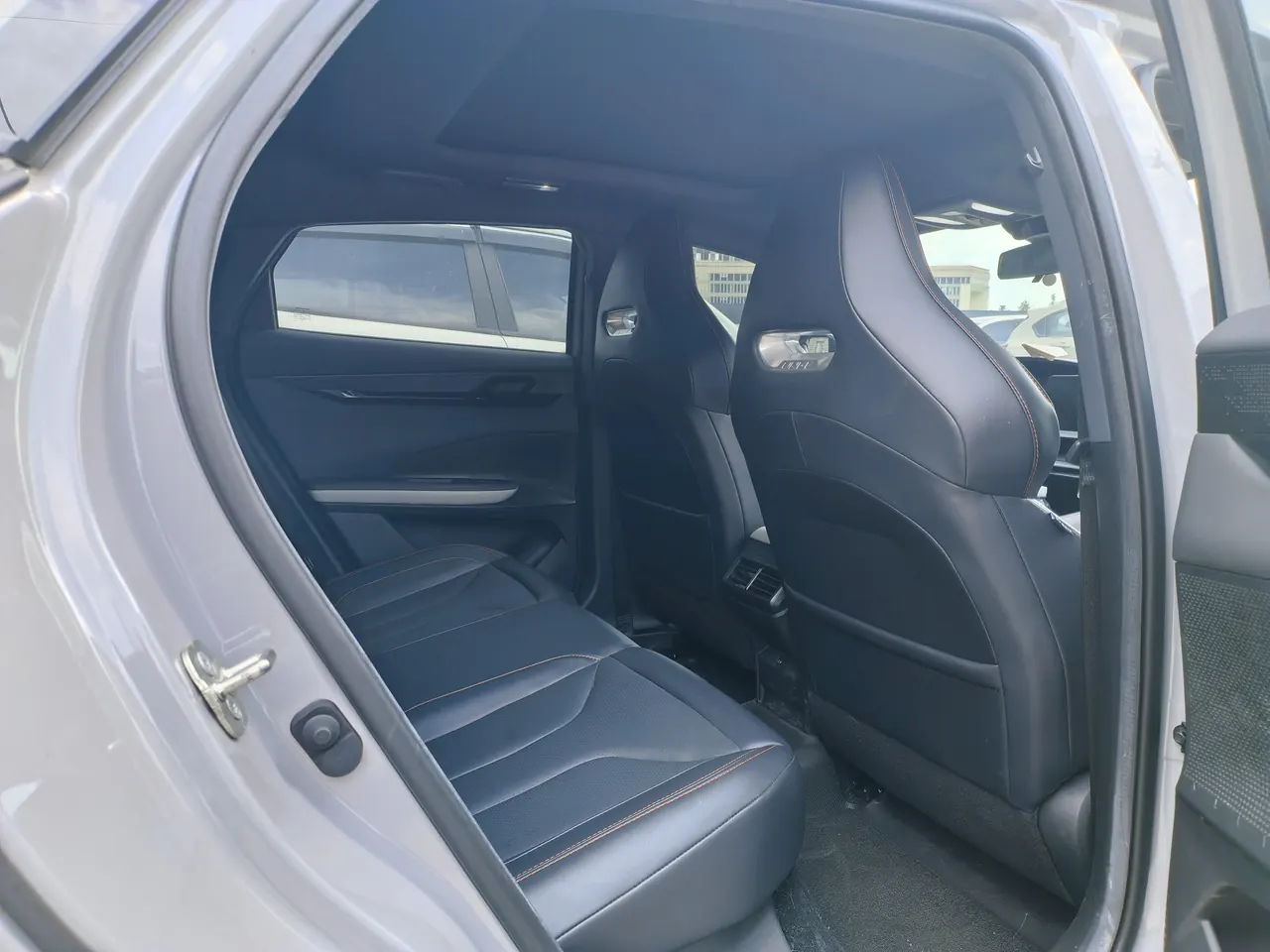 ChangAn 2023 UNI-V 1.5T honorable automatic gear 4