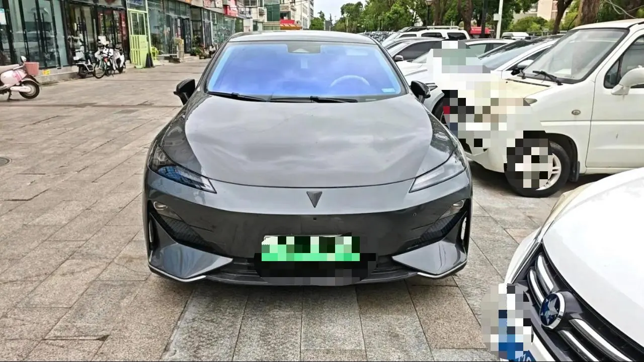 ChangAn Deepal 2023 SL 03 200Max Range-extended Automatic Gear 2