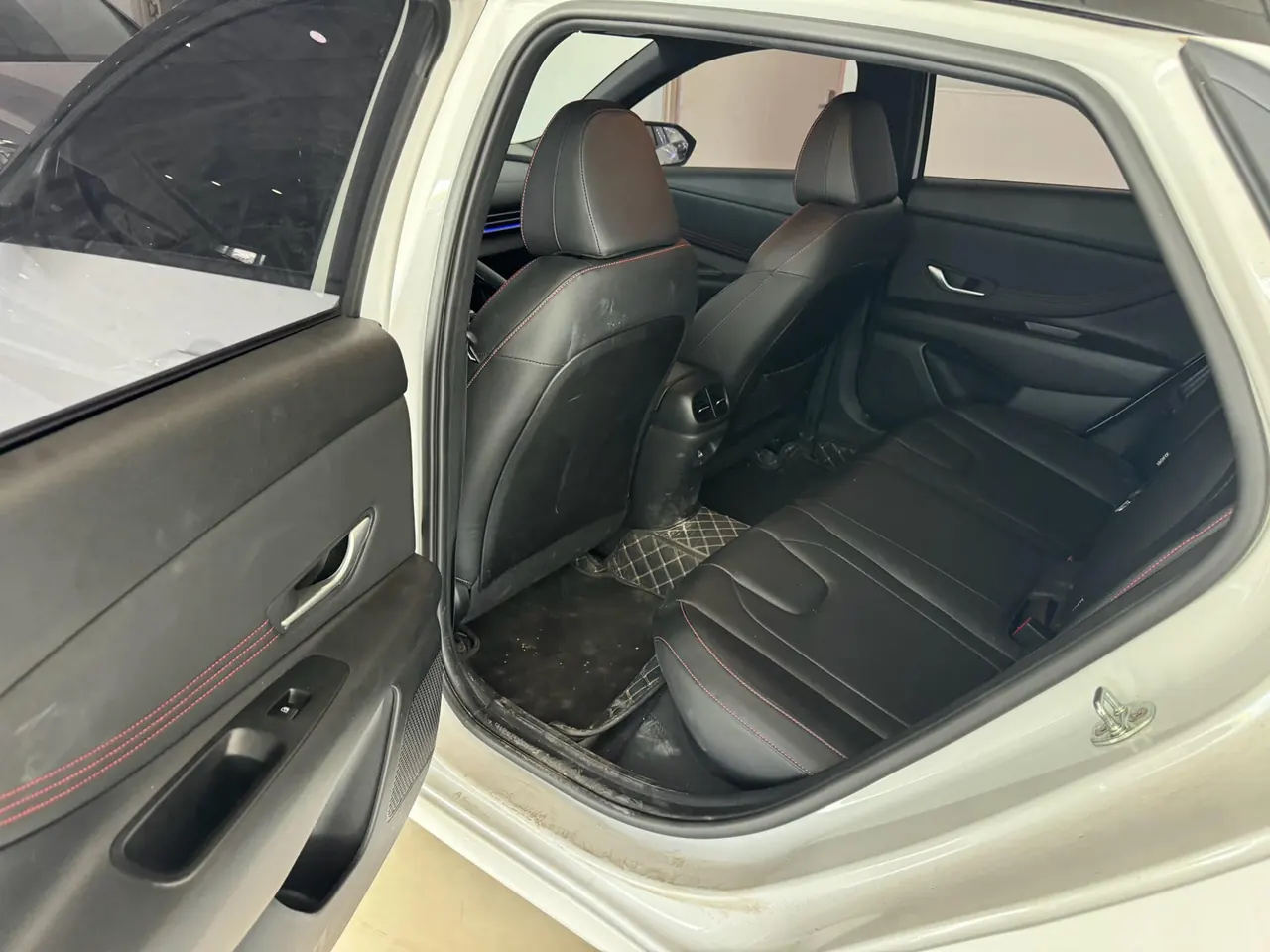 Hyundai 2022 Elantra-Sanxiang 1.5 Stepless 20th Anniversary Automatic Gear 3