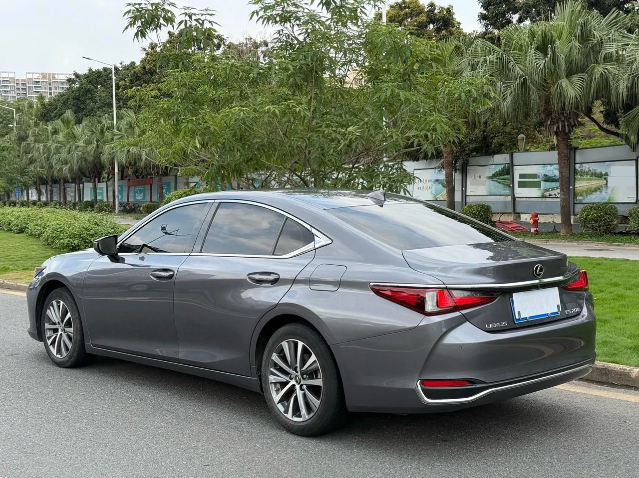 Lexus ES (Imported) 2020 ES200 2.0 Stepless Premium Edition Automatic Gear 13