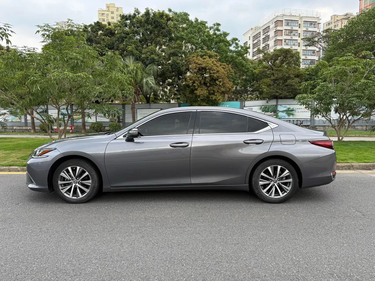 Lexus ES (Imported) 2020 ES200 2.0 Stepless Premium Edition Automatic Gear 2