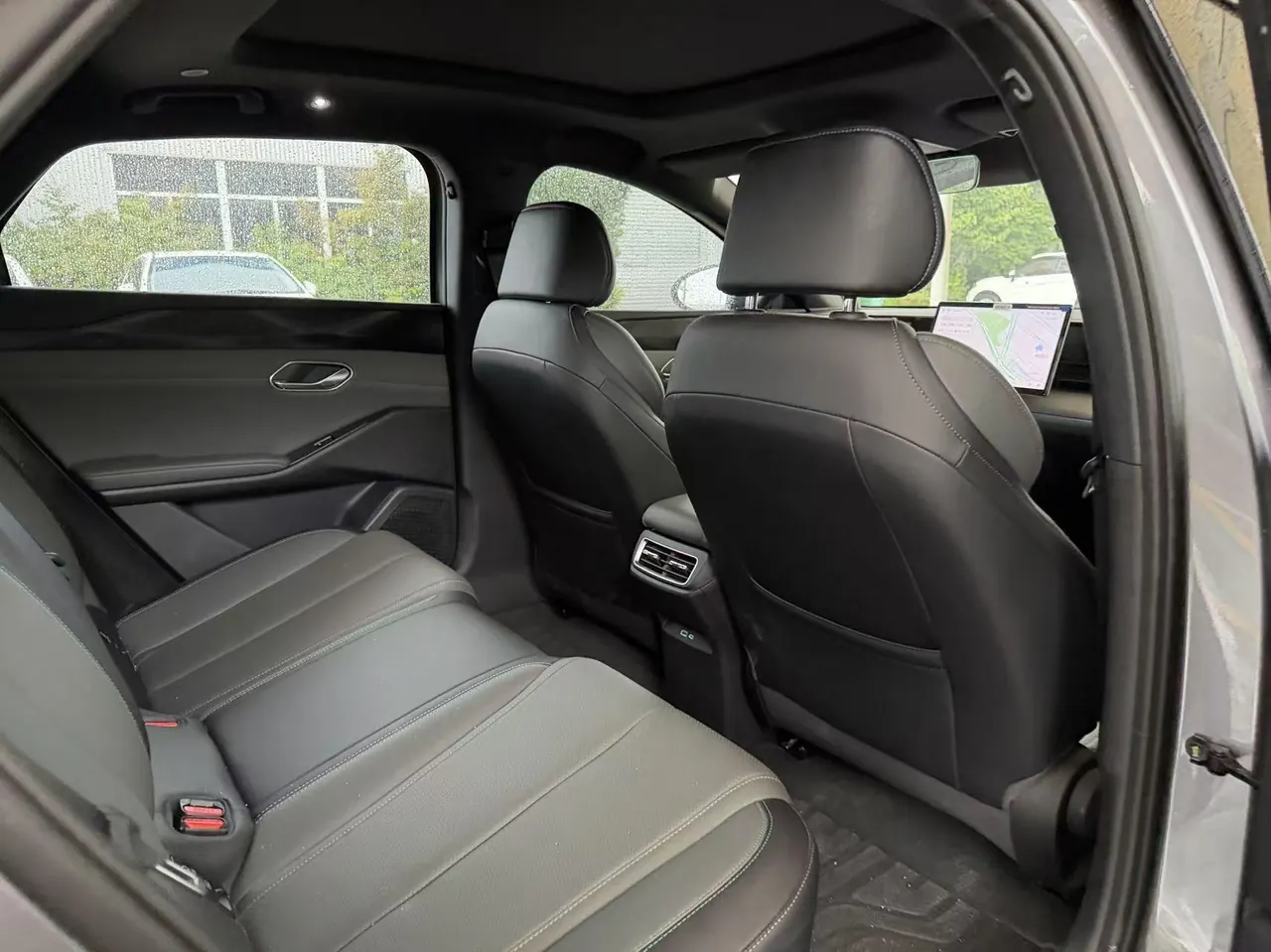 BYD 2025 Qin L EV 470KM Leading Automatic Gear 5