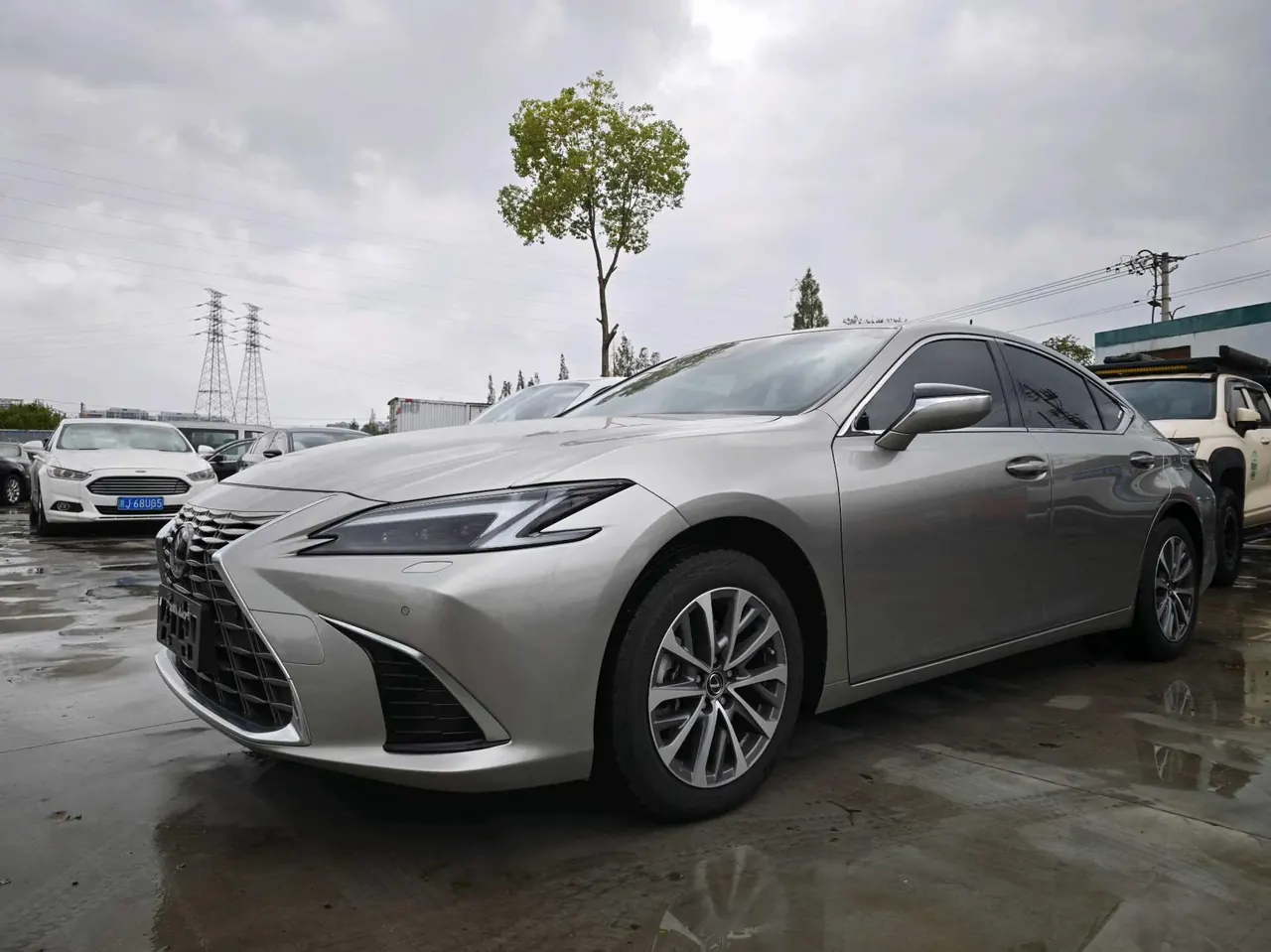 Lexus ES (Imported) 2025 ES200 2.0 Stepless Edition Automatic Gear - View 1