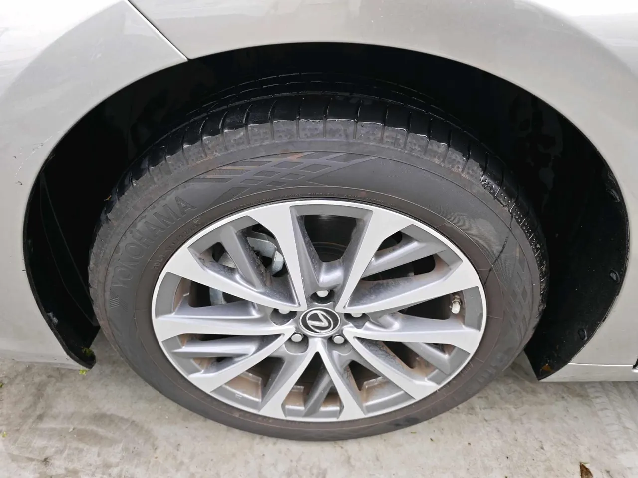 Lexus ES (Imported) 2025 ES200 2.0 Stepless Edition Automatic Gear 10