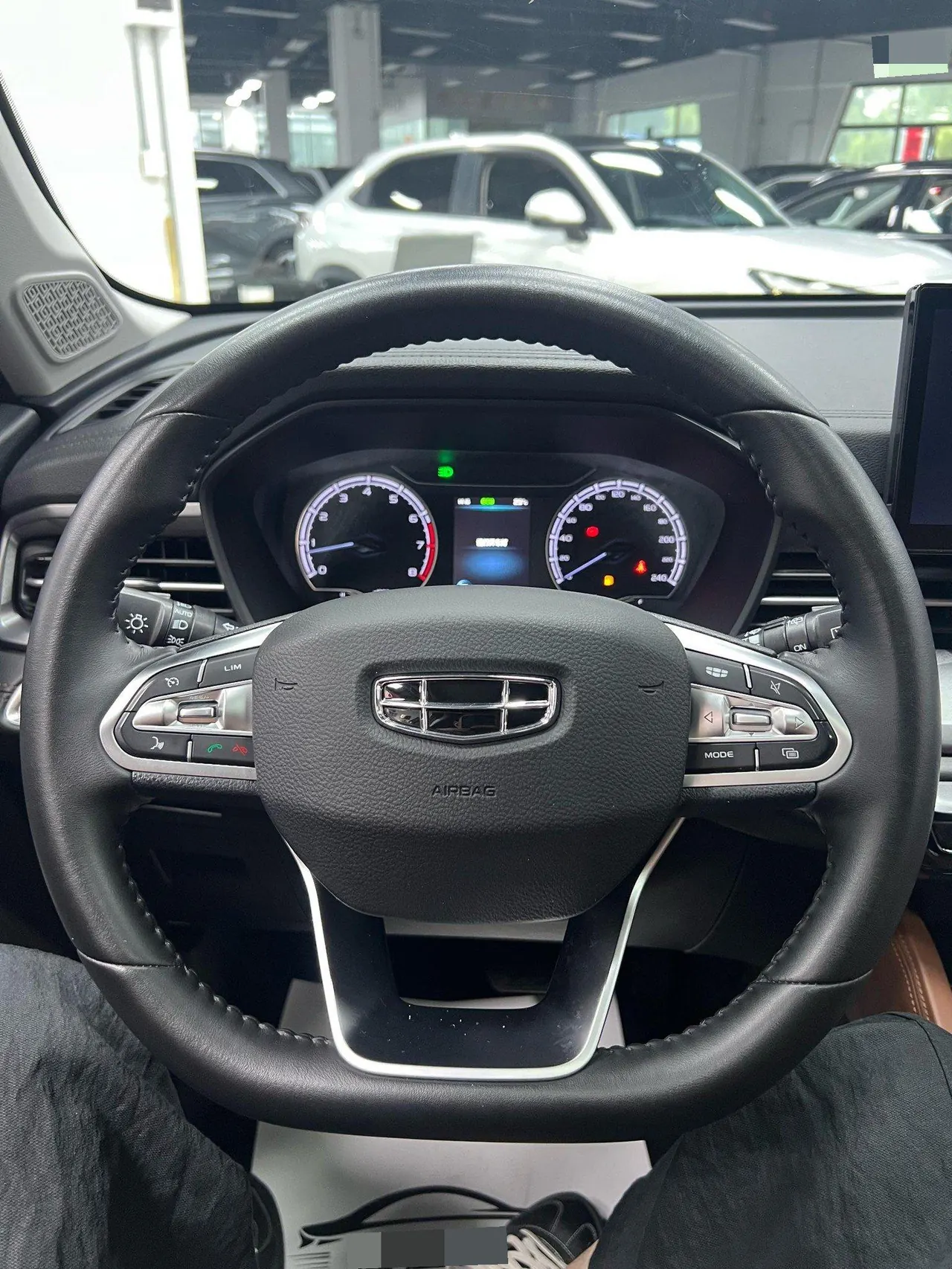 Geely Vision SUV(X6) 2021 Vision X6 Pro 1.4T Premium Automatic 9