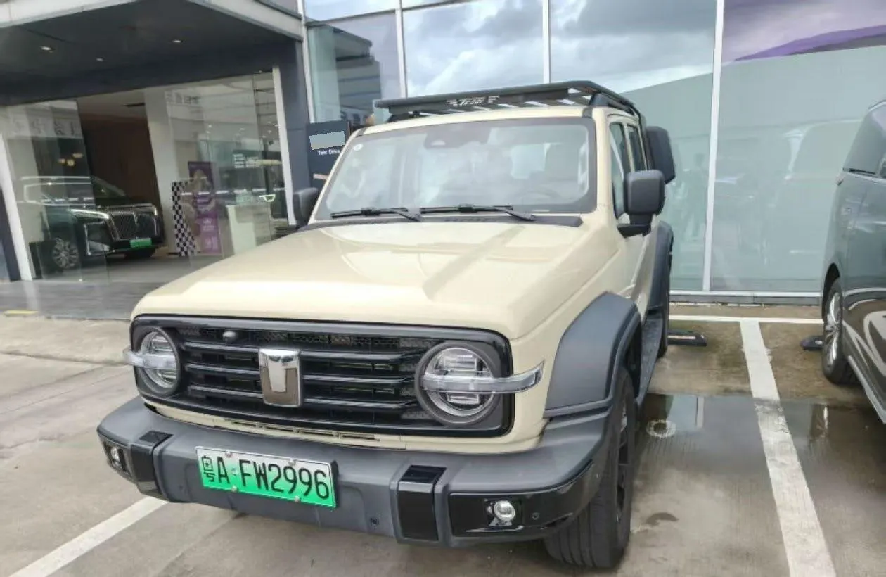 Tank 2025 Tank 300 Hi4-T 2.0T Hi4-T 36.7kWh automatic - View 1