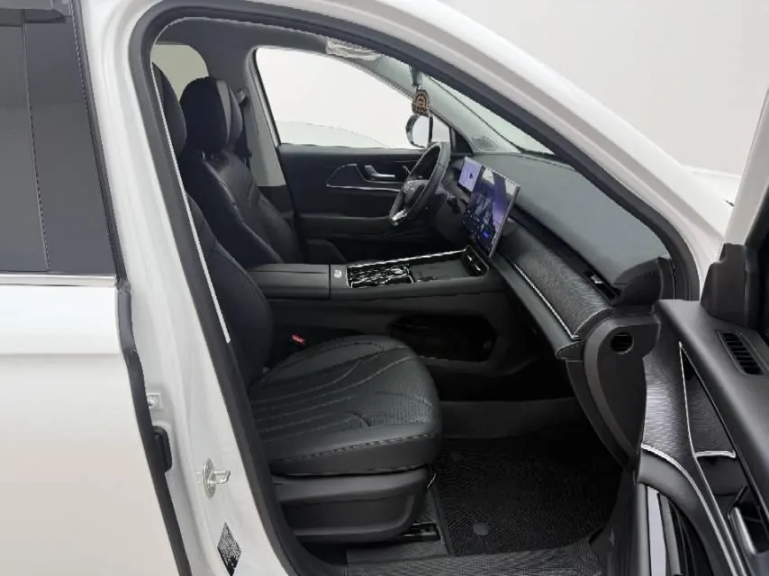 Chery 2025 Fengyun T9 C- DM 1.5T 120 Long Endurance Edition Honorable 5-seat Lithium Iron Phosphate Automatic Gear 2