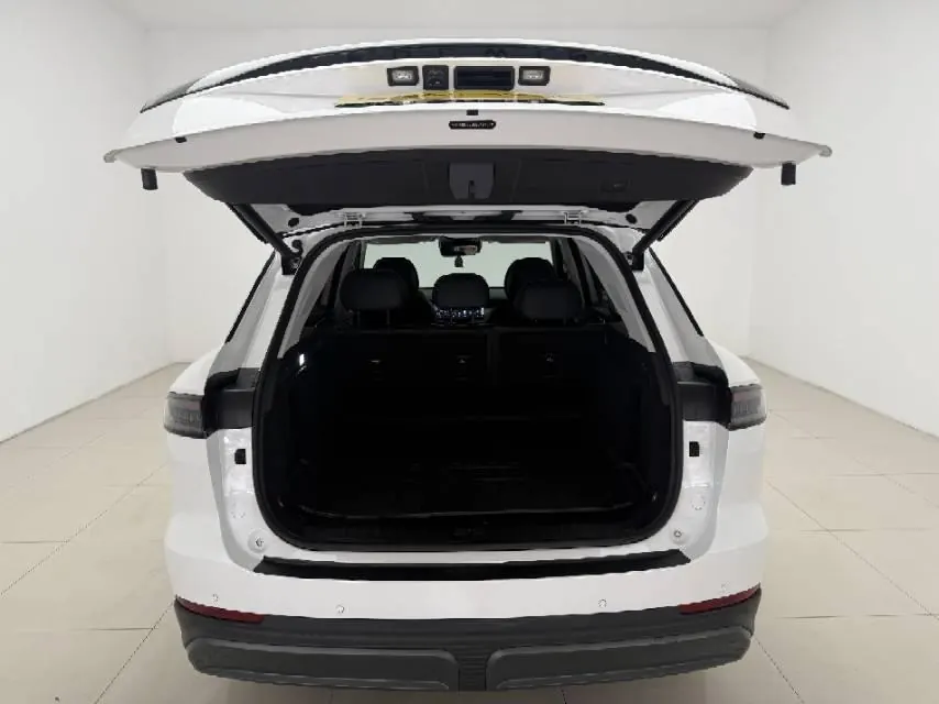 Chery 2025 Fengyun T9 C- DM 1.5T 120 Long Endurance Edition Honorable 5-seat Lithium Iron Phosphate Automatic Gear 7
