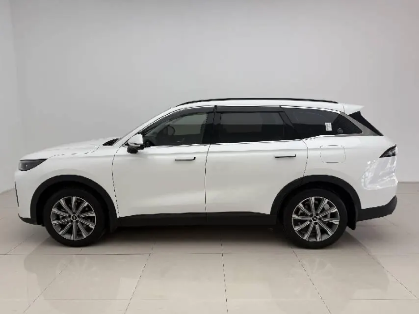 Chery 2025 Fengyun T9 C- DM 1.5T 120 Long Endurance Edition Honorable 5-seat Lithium Iron Phosphate Automatic Gear 9