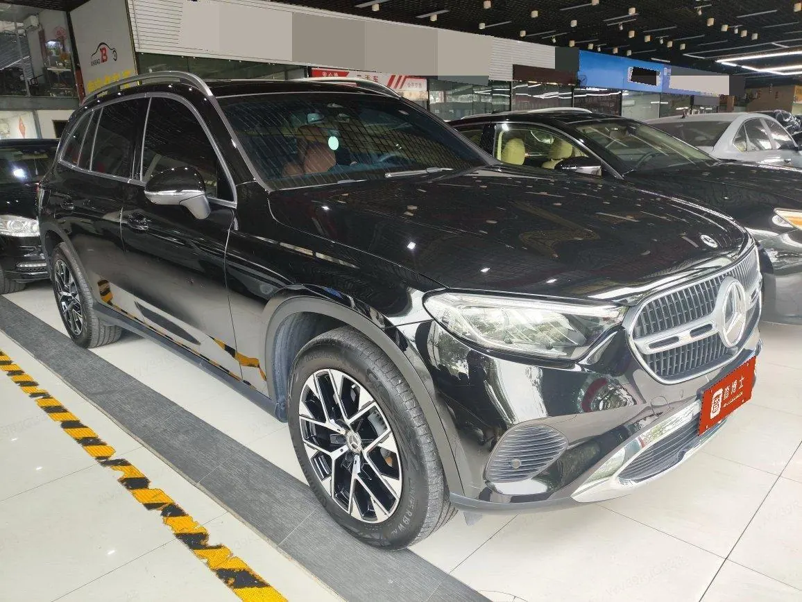 Mercedes Benz 2025 GLC 260 L 4MATIC 48V 2.0T Dynamic 5-seat Automatic Gear 2