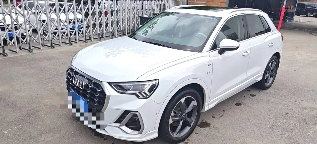Audi 2022 Q3 1.4TFSI 35TFSI Fashion Dynamic Automatic - View 1