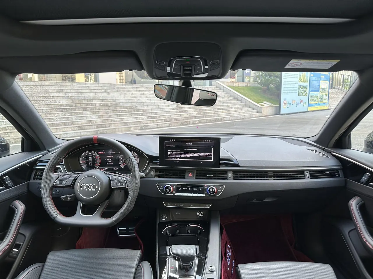 Audi 2025 A4L 2.0TFSI 40TFSI 2 million‑vehicle celebration edition, luxury sporty model, automatic transmission 8