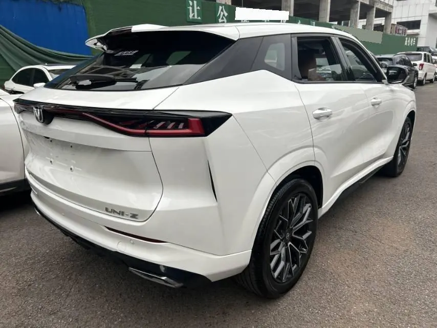 ChangAn 2025 UNI-Z 1.5T Luxury Automatic 6