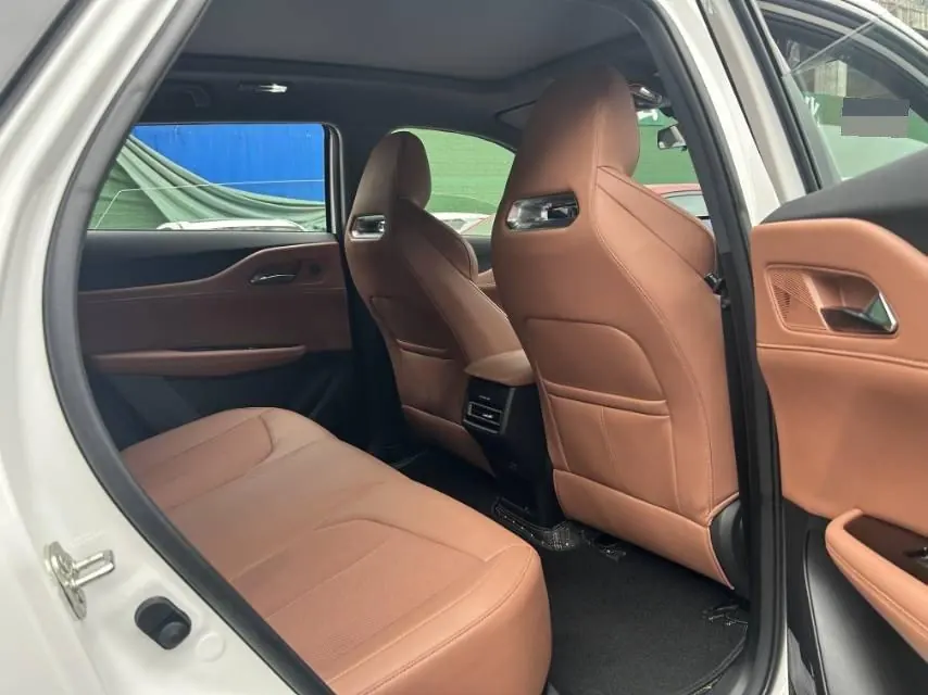 ChangAn 2025 UNI-Z 1.5T Luxury Automatic 9