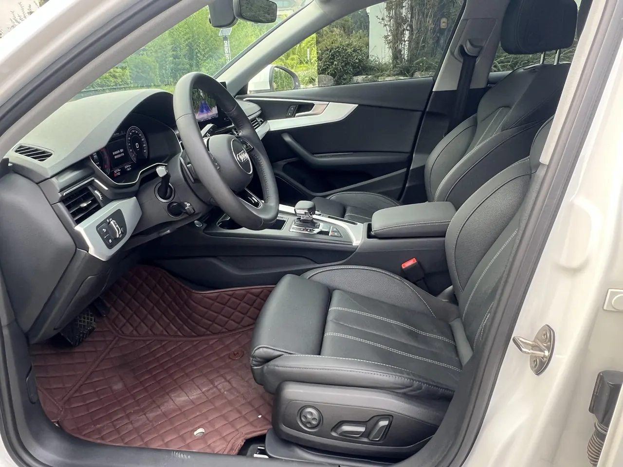 Audi 2020 A4L 2.0TFSI 40TFSI Deluxe Dynamic Automatic 3