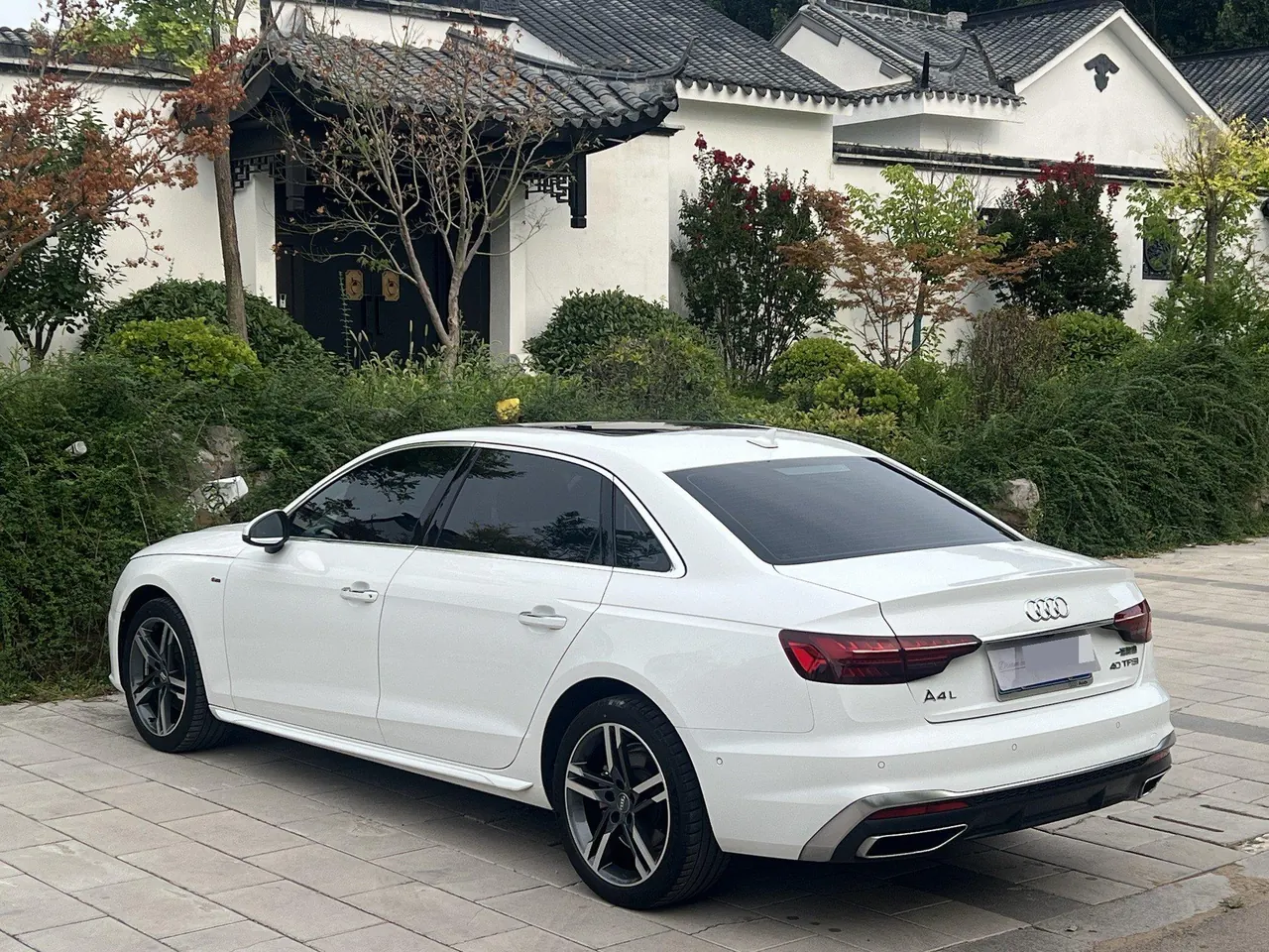 Audi 2020 A4L 2.0TFSI 40TFSI Deluxe Dynamic Automatic 6