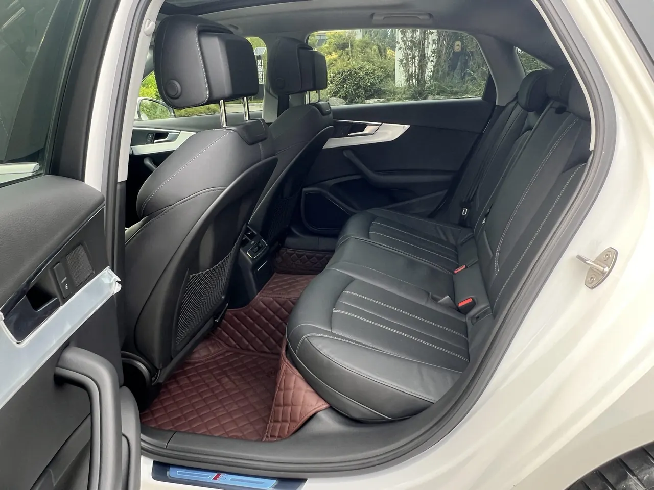 Audi 2020 A4L 2.0TFSI 40TFSI Deluxe Dynamic Automatic 9