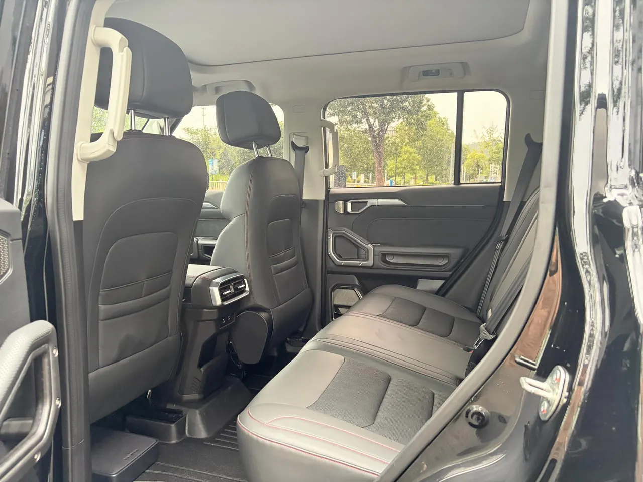 Jetour 2023 Travelers 1.5T Two-Drive Discovery PRO Automatic Gear 6