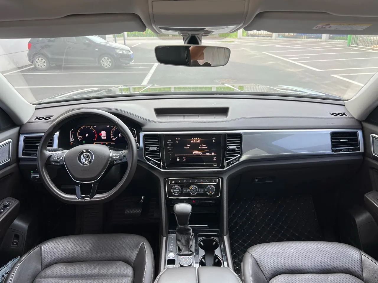 Volkswagen 2020 Tuang 2.0TSI 380TSI Four-wheel Drive Deluxe Edition Automatic Gear 3