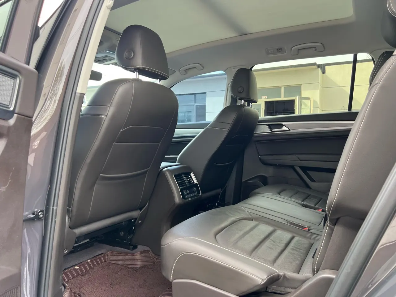 Volkswagen 2020 Tuang 2.0TSI 380TSI Four-wheel Drive Deluxe Edition Automatic Gear 4