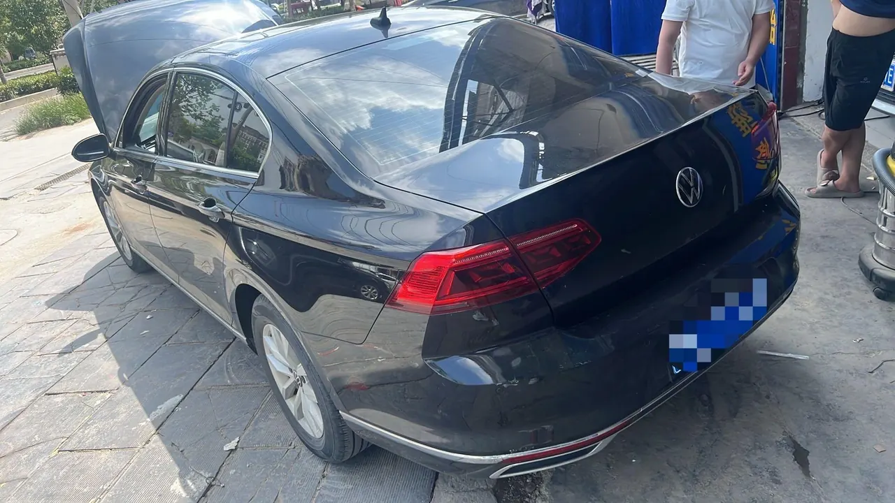Volkswagen 2020 Magotan 1.4TSI 280TSI Leading Automatic Transmission 4