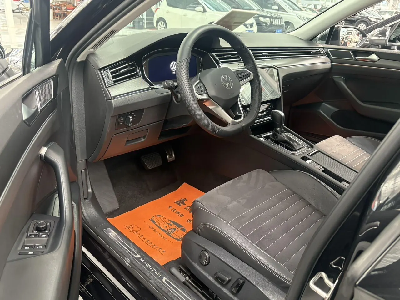 Volkswagen 2020 Magotan 2.0TSI 330TSI luxury automatic transmission 4
