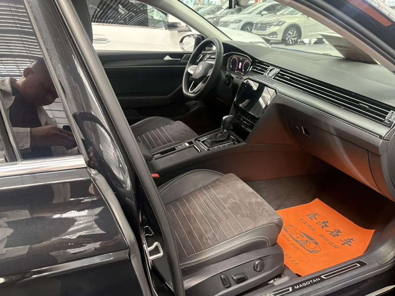 Volkswagen 2020 Magotan 2.0TSI 330TSI luxury automatic transmission 6