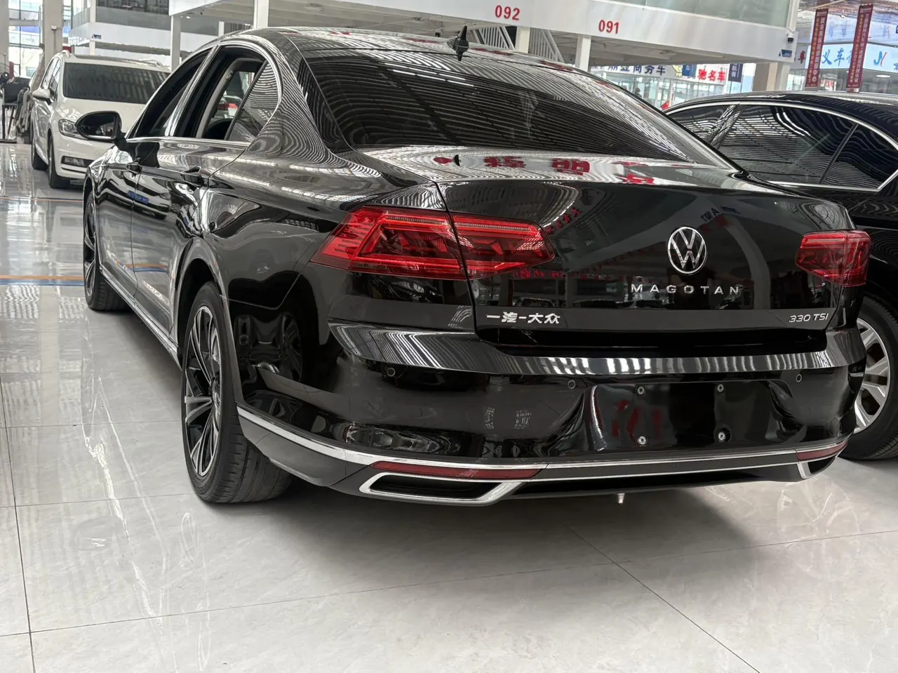 Volkswagen 2020 Magotan 2.0TSI 330TSI luxury automatic transmission 9