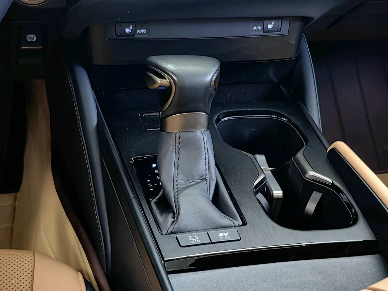 Lexus ES (Imported) 2022 ES300h 2.5 Stepless Excellence Edition Automatic Gear 13