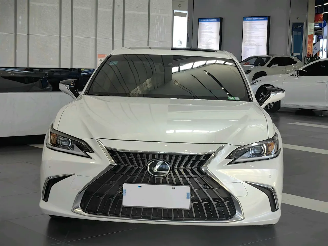 Lexus ES (Imported) 2022 ES300h 2.5 Stepless Excellence Edition Automatic Gear 2