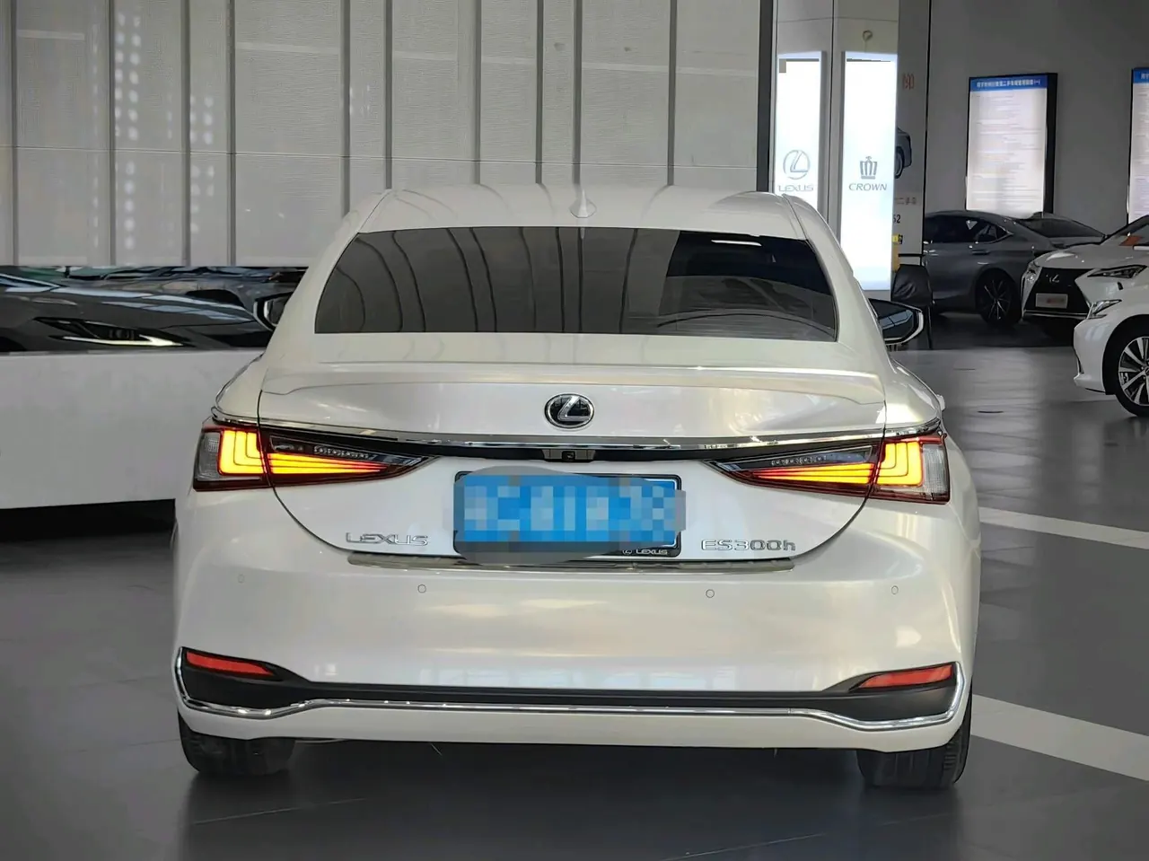 Lexus ES (Imported) 2022 ES300h 2.5 Stepless Excellence Edition Automatic Gear 4