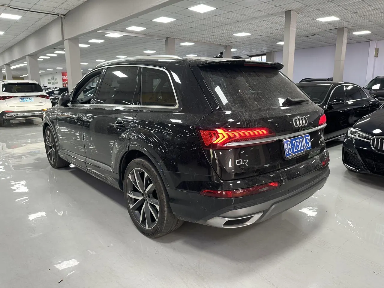 Audi Q7 (Imported) 2023 Q7 48V 3.0TFSI 55TFSI Quattro S line Sports Automatic 5